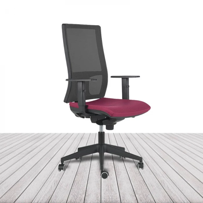 Silla Event de Limobel, Respaldo en malla, Brazos regulables. vista 2