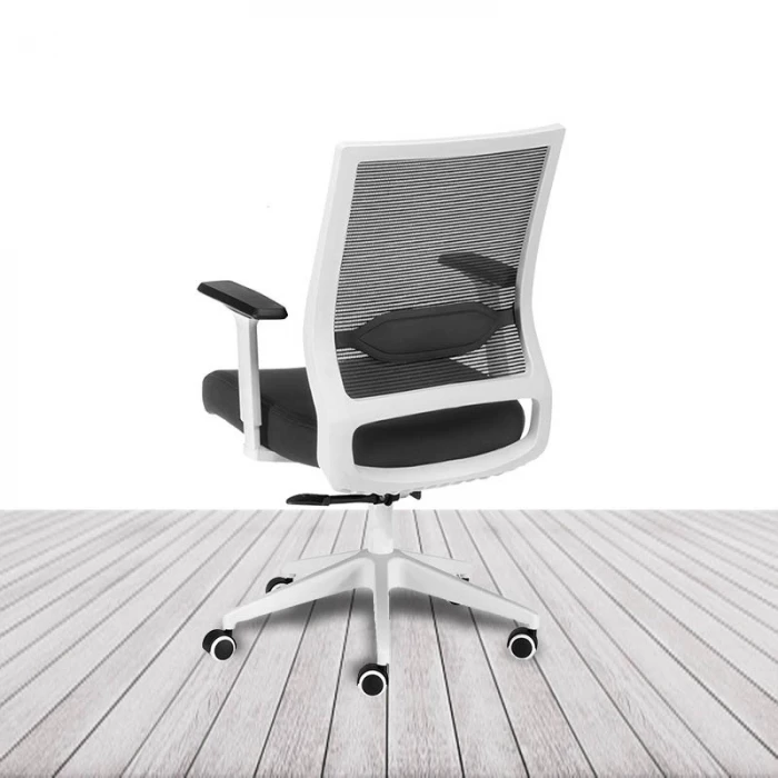 Silla Sidney de Euromof, respaldo de malla y estructura blanca. vista 3