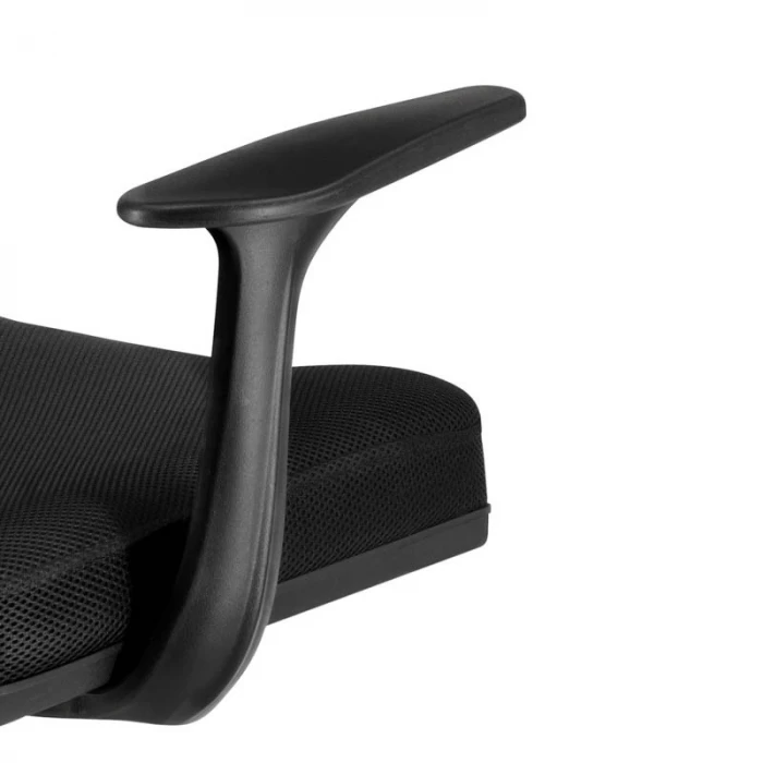 Silla Roma de Euromof, respaldo cuadrado en malla negra. vista 4