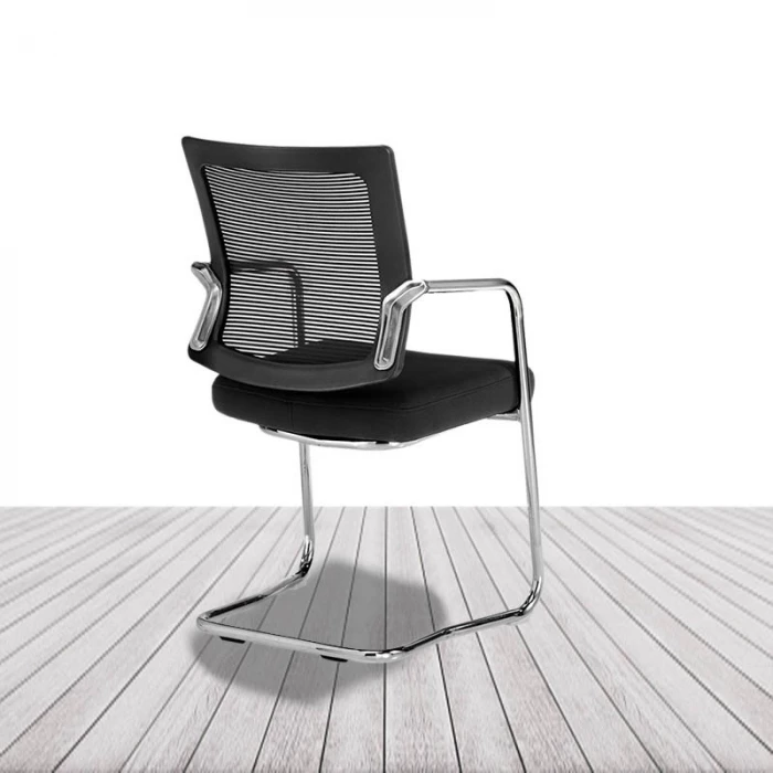 Silla Dallas de Euromof, base patín y respaldo malla en color negro o gris. vista 4