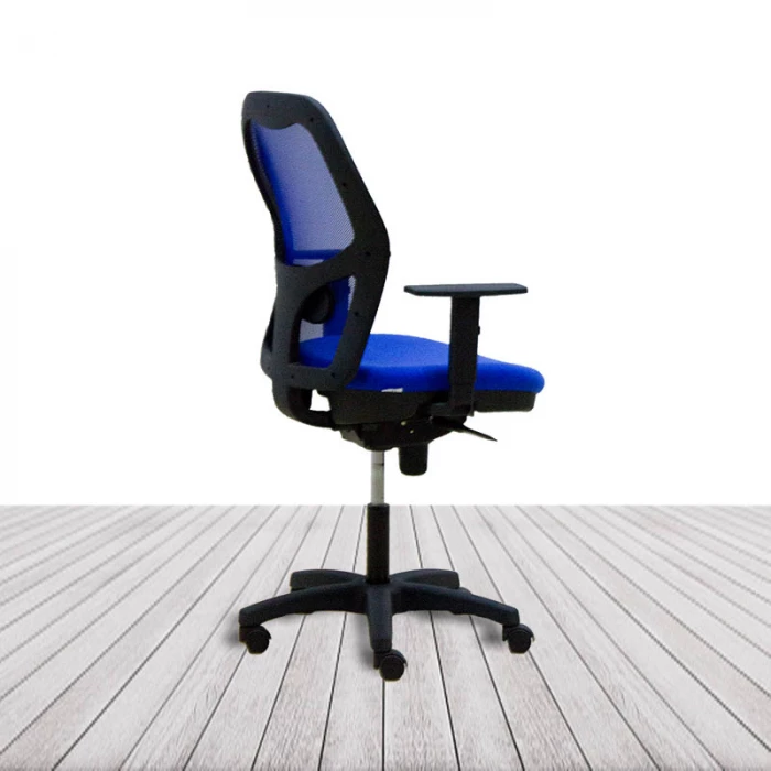 Silla Athos de Limobel, con respaldo malla, varios colores disponibles. vista 5